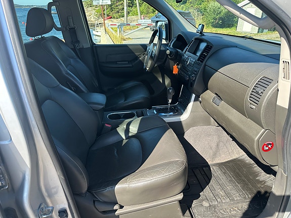 Nissan Navara 14 of 30