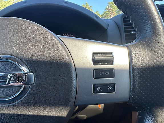 Nissan Navara 21 of 30
