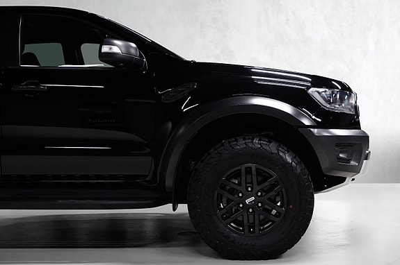 Ford Ranger Raptor 4 of 30