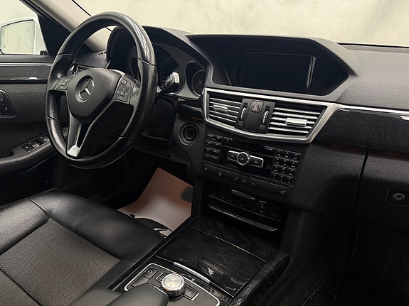 Mercedes-Benz E250 d 27 of 30