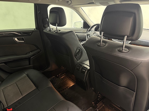 Mercedes-Benz E250 d 24 of 30