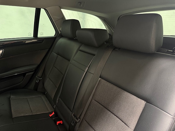 Mercedes-Benz E250 d 21 of 30