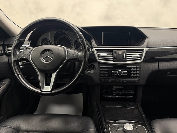 Mercedes-Benz E250 d 15 of 30