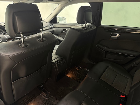 Mercedes-Benz E250 d 22 of 30