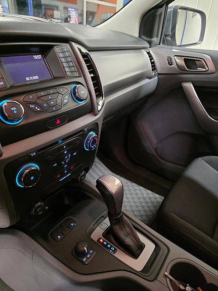 Ford Ranger 14 of 22