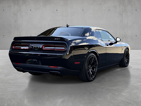 Dodge Challenger 5 of 21