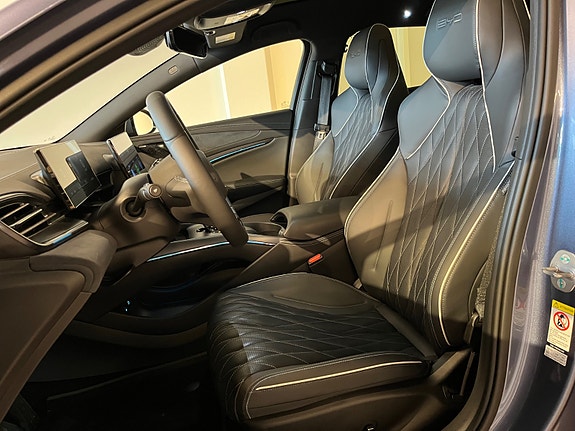 BYD Seal 11 of 30