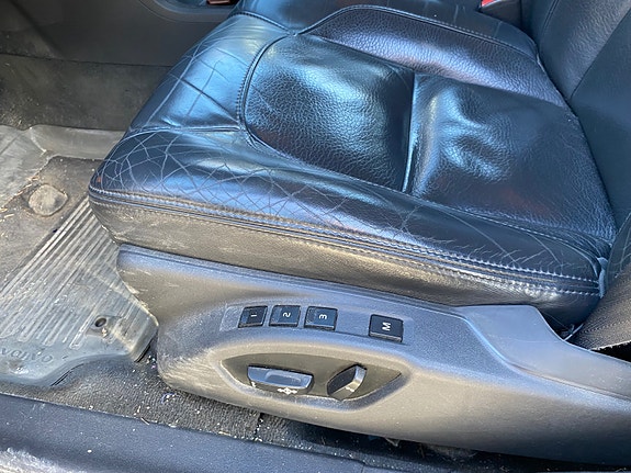 Volvo V70 12 of 22