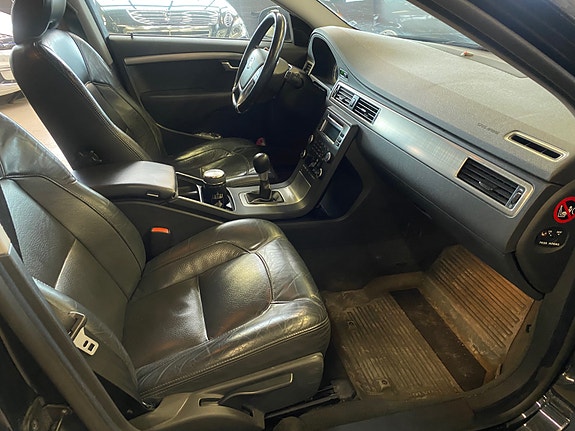 Volvo V70 17 of 22