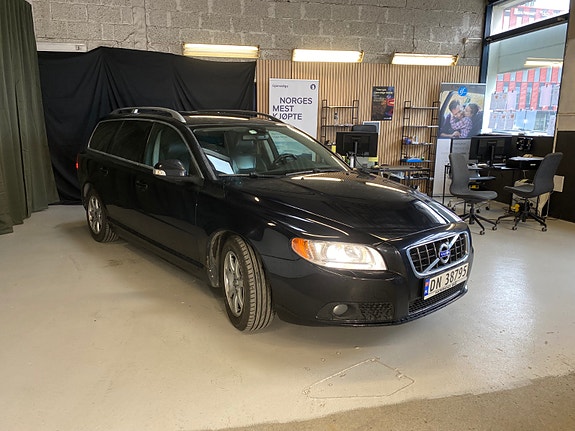 Volvo V70 9 of 22