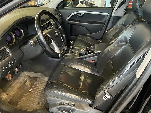 Volvo V70 11 of 22
