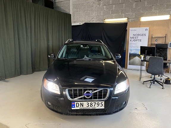 Volvo V70 10 of 22