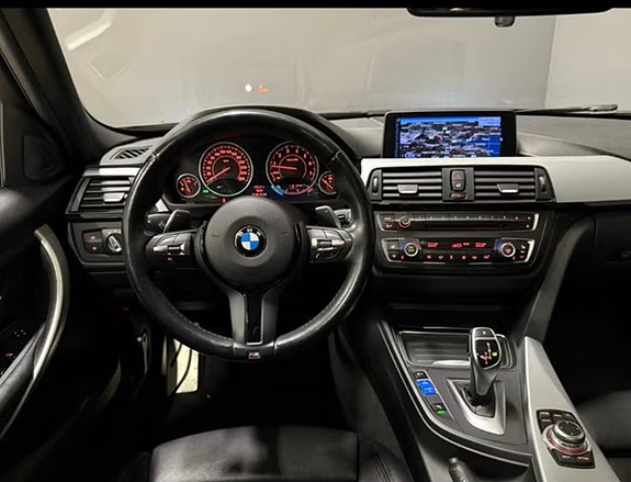 BMW 328i 30 of 30