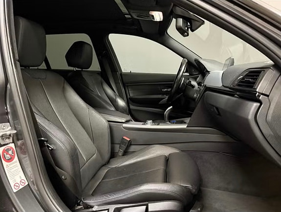 BMW 328i 29 of 30
