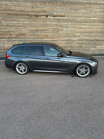 BMW 328i 12 of 30
