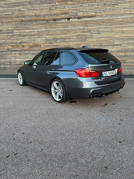 BMW 328i 18 of 30