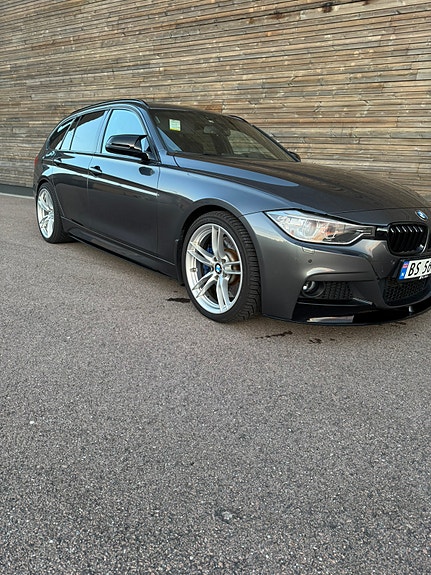 BMW 328i 4 of 30
