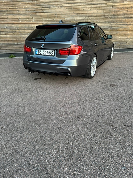 BMW 328i 16 of 30