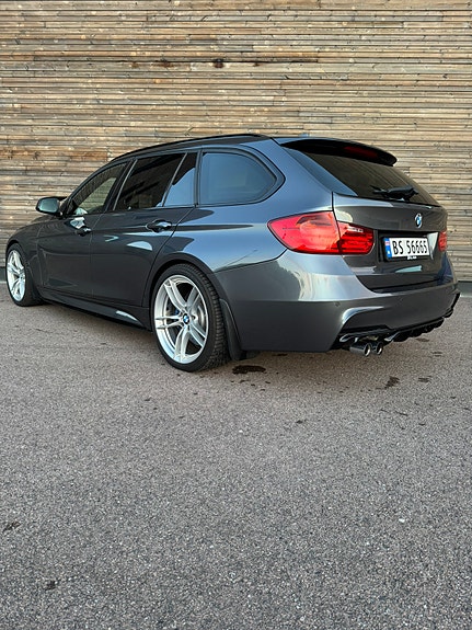 BMW 328i 21 of 30