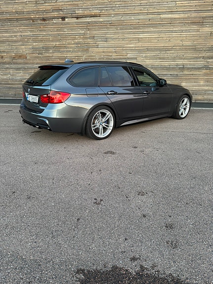 BMW 328i 14 of 30