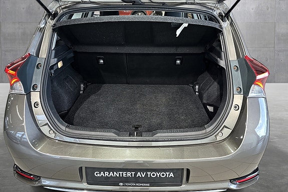 Toyota Auris 20 of 21