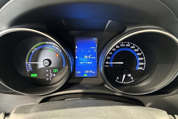 Toyota Auris 15 of 21