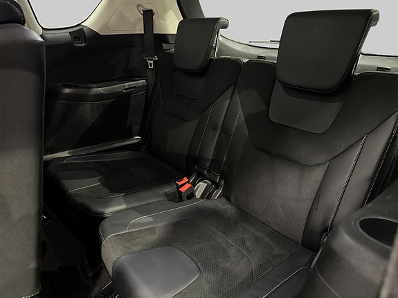 Ford S-MAX 17 of 30