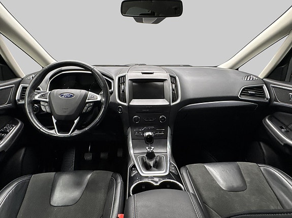 Ford S-MAX 18 of 30