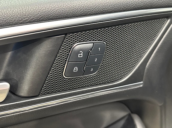 Ford S-MAX 14 of 30
