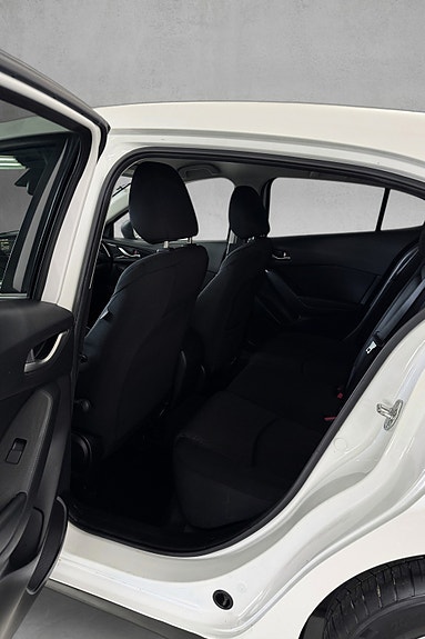 Mazda 3 14 of 29