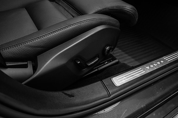 Volvo V90 27 of 30