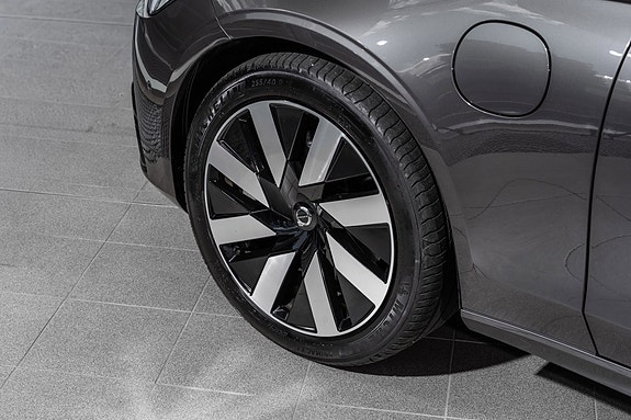 Volvo V90 10 of 30