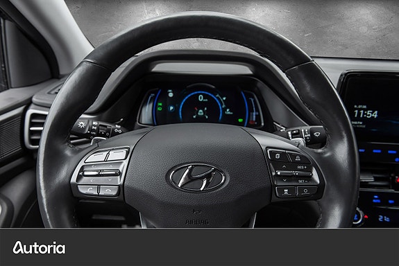 Hyundai IONIQ 18 of 27