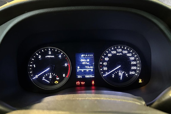 Hyundai Tucson 10 of 15