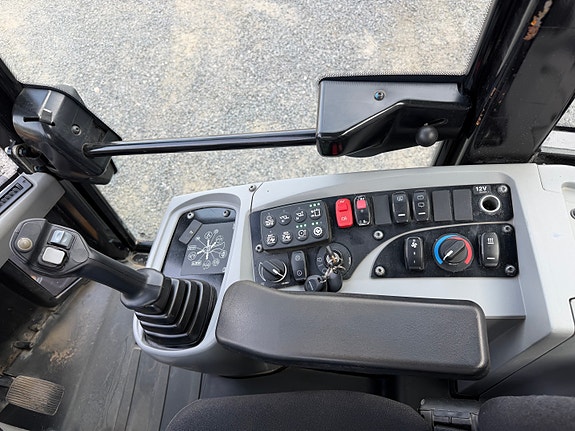 Cat 908 M 9 of 10