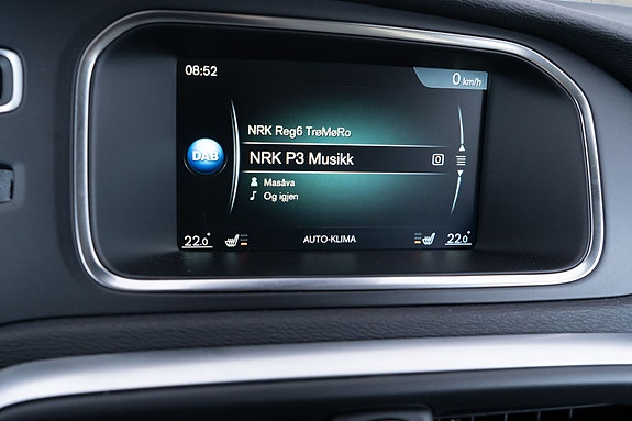 Volvo V40 Cross Country 24 of 30