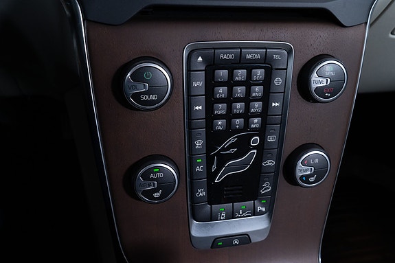 Volvo V40 Cross Country 29 of 30