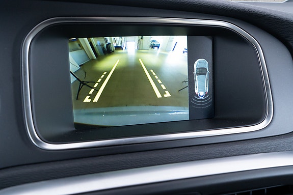 Volvo V40 Cross Country 28 of 30