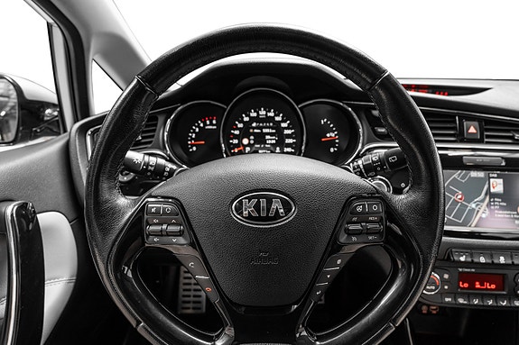 Kia Ceed 12 of 24