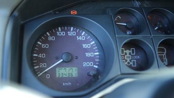 Mitsubishi Pajero 12 of 30