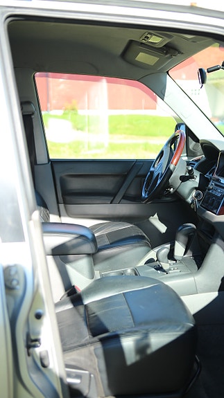 Mitsubishi Pajero 15 of 30