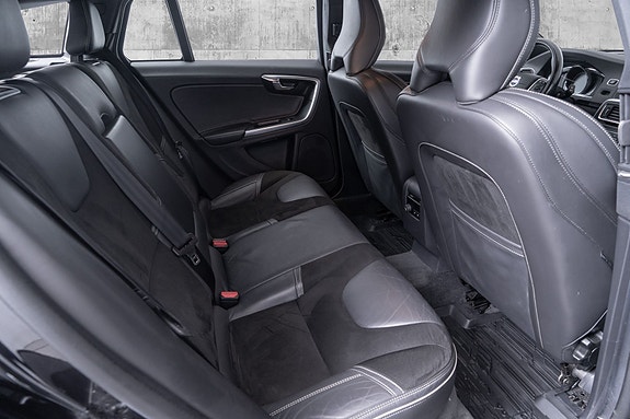 Volvo V60 30 of 30