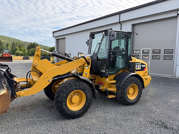Cat 908 M 2 of 13
