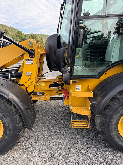 Cat 908 M 10 of 13