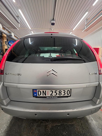 Citroen C4 Picasso 4 of 26