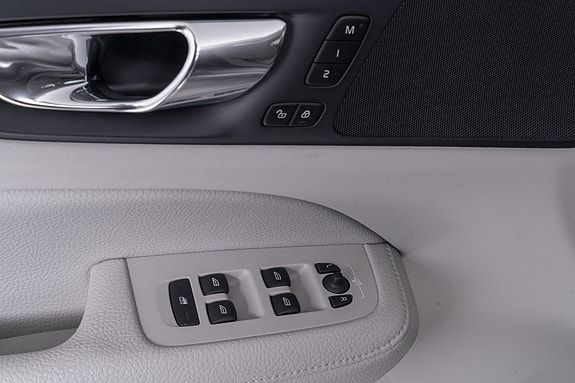 Volvo V60 21 of 30
