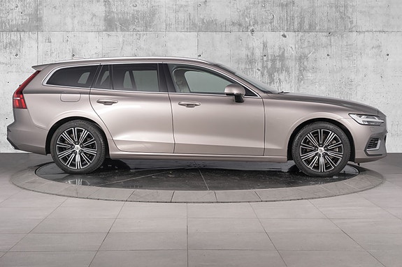 Volvo V60 12 of 30