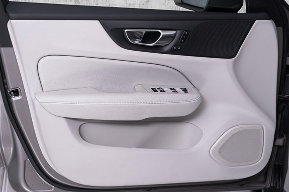 Volvo V60 20 of 30