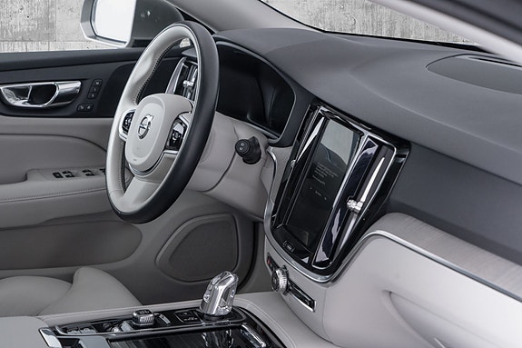 Volvo V60 19 of 30
