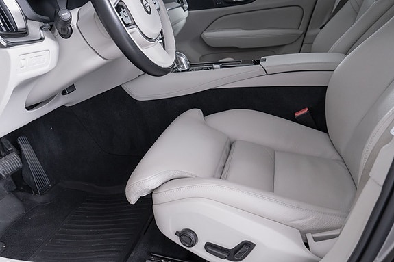 Volvo V60 17 of 30